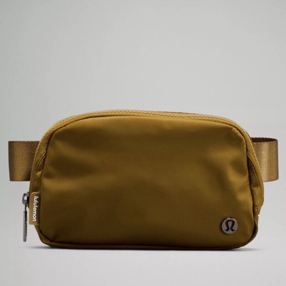 NWT 🍂 Lululemon Everywhere Belt Bag 🍂